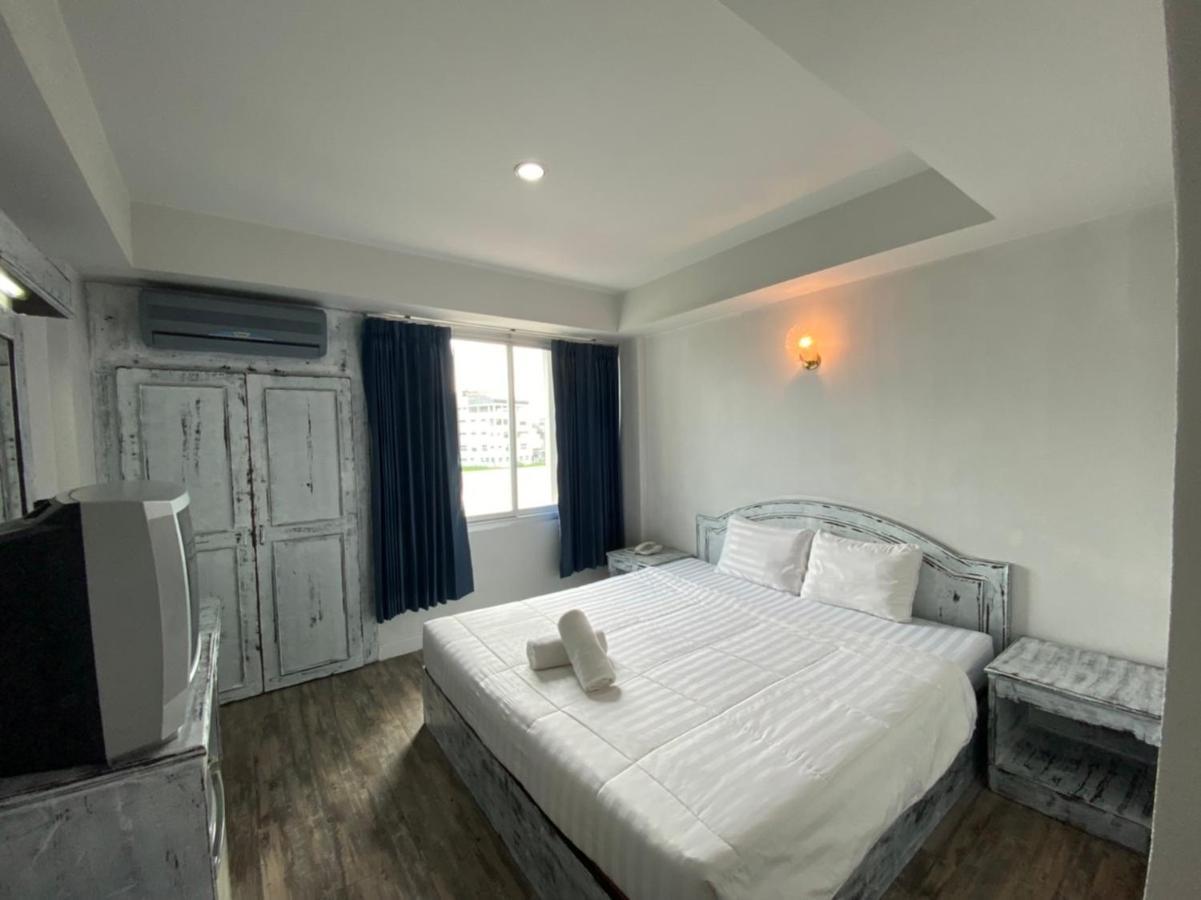 Sun Moon Hotel Лей Экстерьер фото