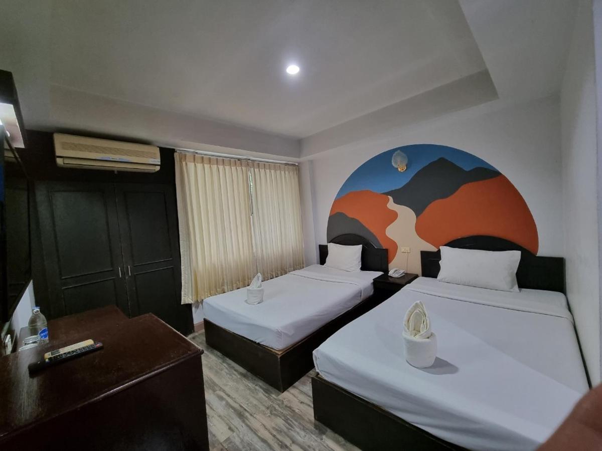 Sun Moon Hotel Лей Экстерьер фото